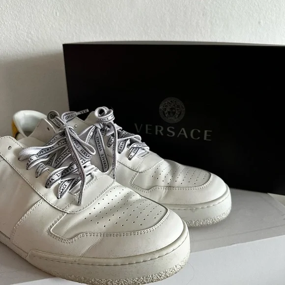 Men's Authentic Versace White w/Logo - Picture 4 of 9